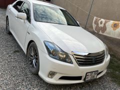 Сүрөт унаа Toyota Crown