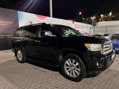 Сүрөт унаа Toyota Sequoia