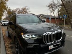 Photo of the vehicle BMW X7