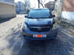 Сүрөт унаа Toyota Corolla Verso