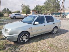 Сүрөт унаа Volkswagen Vento