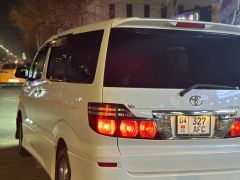 Сүрөт унаа Toyota Alphard