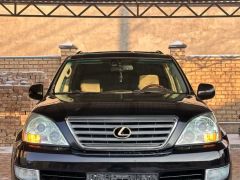 Photo of the vehicle Lexus GX