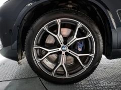 Photo of the vehicle BMW X5