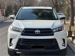 Photo of the vehicle Toyota Highlander