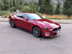 Photo of the vehicle Ford Mustang