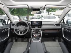 Сүрөт унаа Toyota RAV4