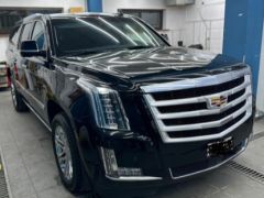 Photo of the vehicle Cadillac Escalade