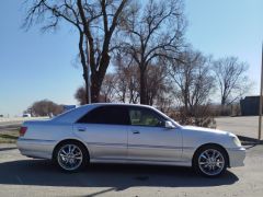 Photo of the vehicle Toyota Crown