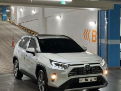 Фото авто Toyota RAV4