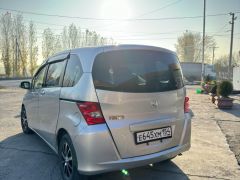 Сүрөт унаа Honda Freed