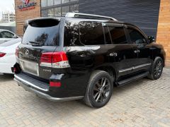 Photo of the vehicle Lexus LX