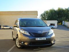 Сүрөт унаа Toyota Sienna