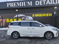 Фото авто Kia Carnival