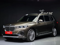 Фото авто BMW X7