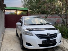 Сүрөт унаа Toyota Vitz