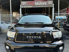 Сүрөт унаа Toyota Sequoia