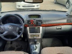 Сүрөт унаа Toyota Avensis