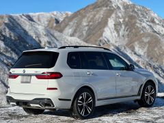 Фото авто BMW X7