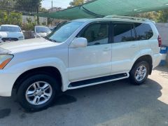 Photo of the vehicle Lexus GX