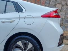 Photo of the vehicle Hyundai IONIQ