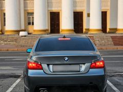 Photo of the vehicle BMW 5 Series