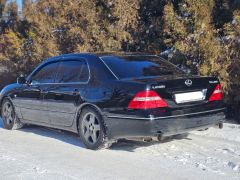 Photo of the vehicle Lexus LS