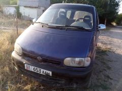 Сүрөт унаа Nissan Serena