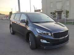 Photo of the vehicle Kia Carnival