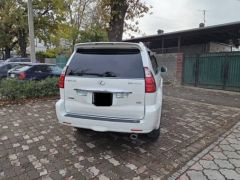 Photo of the vehicle Lexus GX