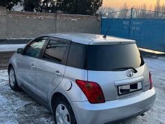 Сүрөт унаа Toyota Ist