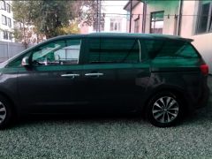 Photo of the vehicle Kia Carnival