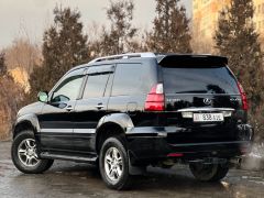 Photo of the vehicle Lexus GX