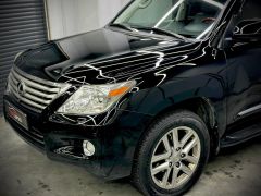 Photo of the vehicle Lexus LX