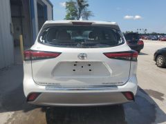 Сүрөт унаа Toyota Highlander