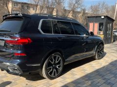 Фото авто BMW X7