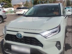 Сүрөт унаа Toyota RAV4