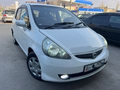 Photo of the vehicle Honda Fit