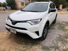 Photo of the vehicle Toyota RAV4