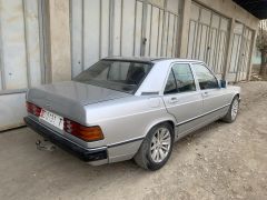 Photo of the vehicle Mercedes-Benz 190 (W201)