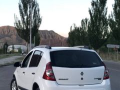 Сүрөт унаа Renault Sandero