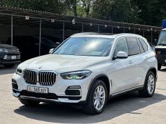 Photo of the vehicle BMW X5