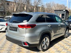 Фото авто Toyota Highlander