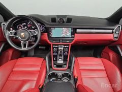 Фото авто Porsche Cayenne