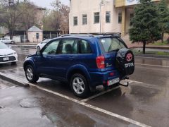 Сүрөт унаа Toyota RAV4