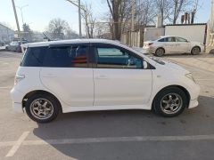 Сүрөт унаа Toyota Ist