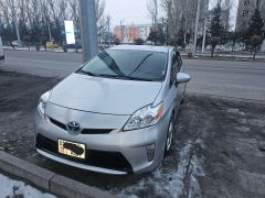 Фото авто Toyota Prius