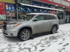 Сүрөт унаа Toyota Highlander