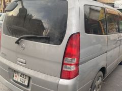 Сүрөт унаа Nissan Serena