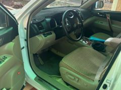 Photo of the vehicle Toyota Highlander